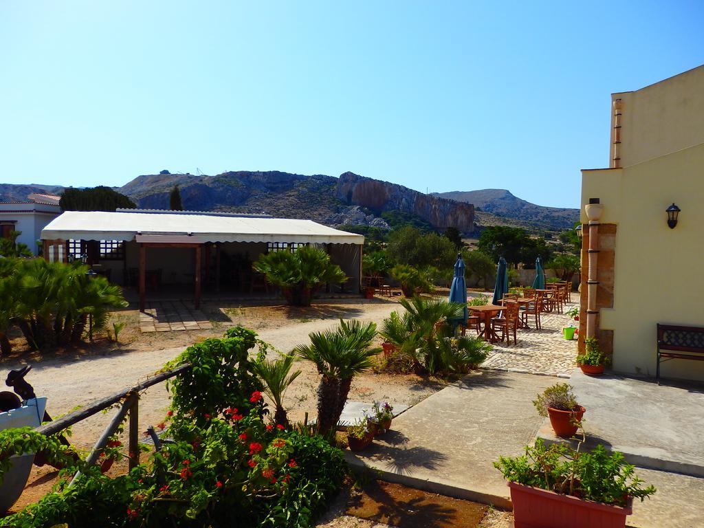 Baglio Cofano Rooms & Relax Custonaci Exterior photo